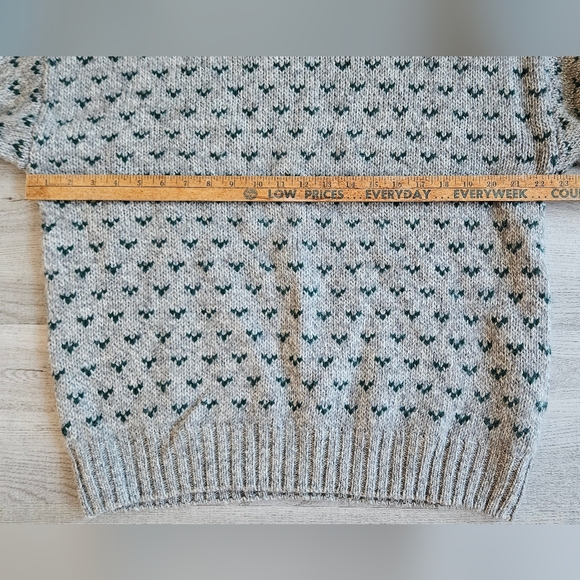 Vintage Eddie Bauer Gray Green Patterned Wool Classic Crewneck Sweater Medium - Picture 8 of 12